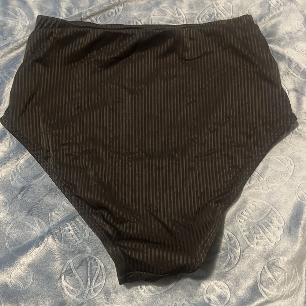 Bikini bottom - Picture 2 of 2